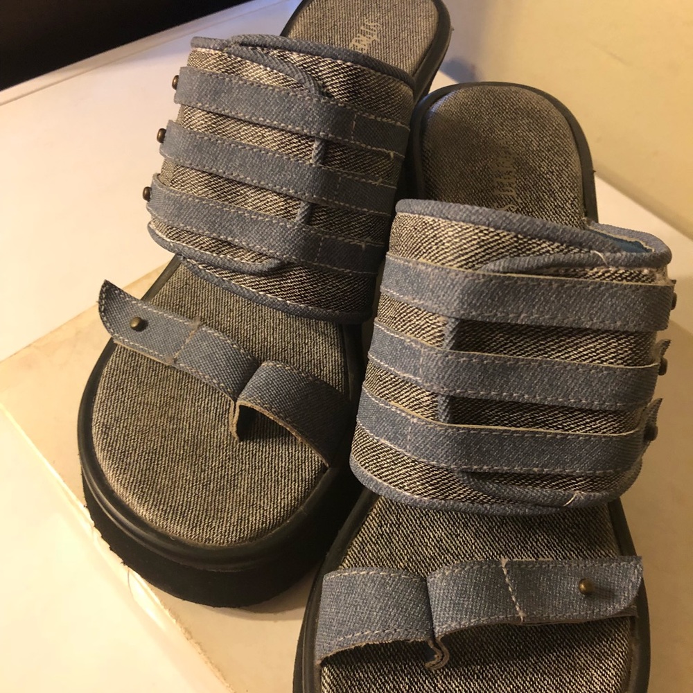 Comfortable denim sandal